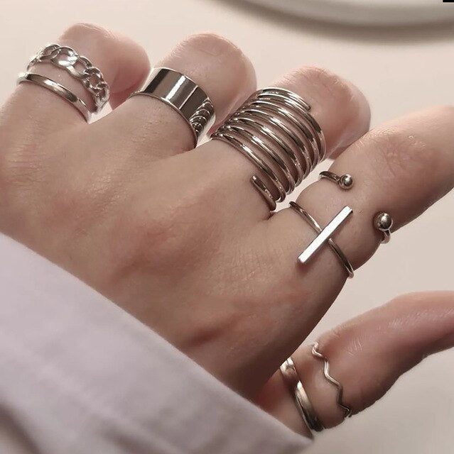 Vintage 14 Pcs Chain Butterfly Rings Set for Women Metal Paint Coating Creative In Style Love Heart Ring Fashion Flower Jewelry