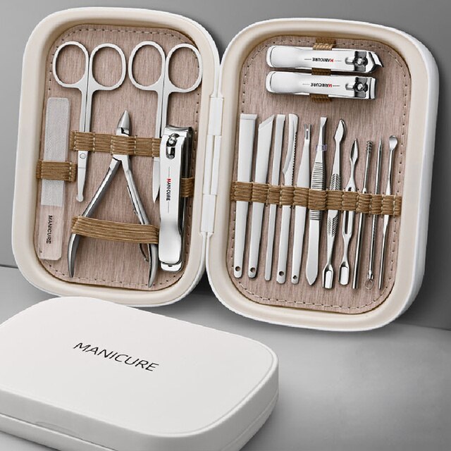 New High Quality 18 In 1 Professional Manicure Set Stainless Steel Nail Clippers Set Idea Packing Manicure Kits Scissors Makeup