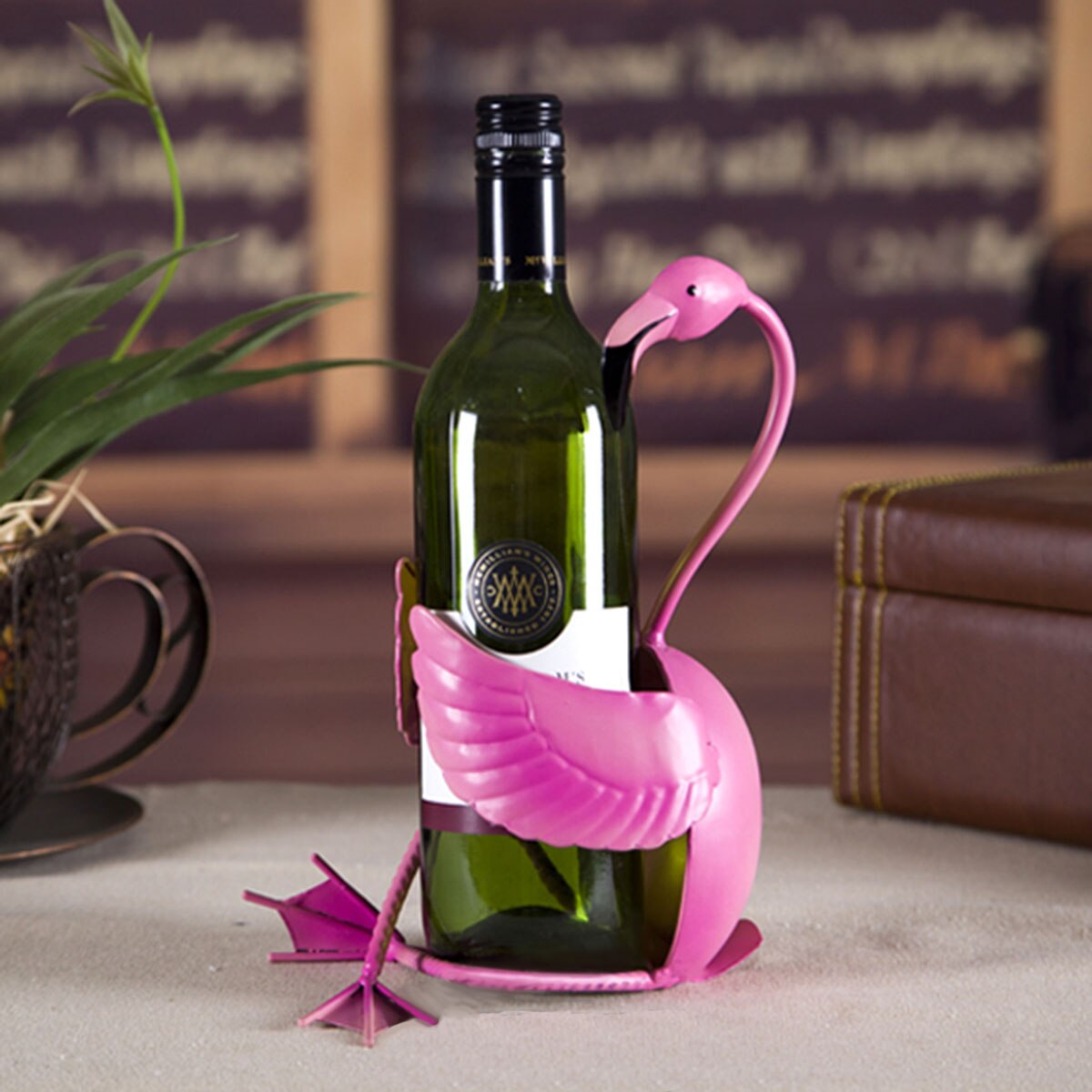 TOOARTS Flamingo wine holder Wine shelf Metal sculpture Practical sculpture Home decoration Interior decoration Crafts