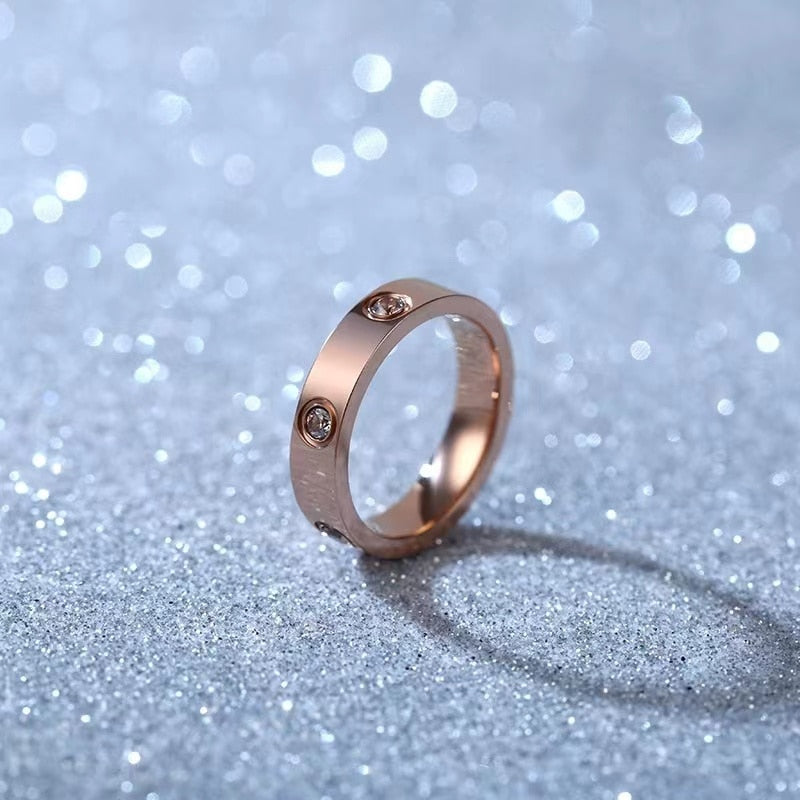 Trendy Stainless Steel Rose Gold Color Love Ring for Women Men Couple CZ Crystal Rings Luxury Brand Jewelry Wedding Gift c550